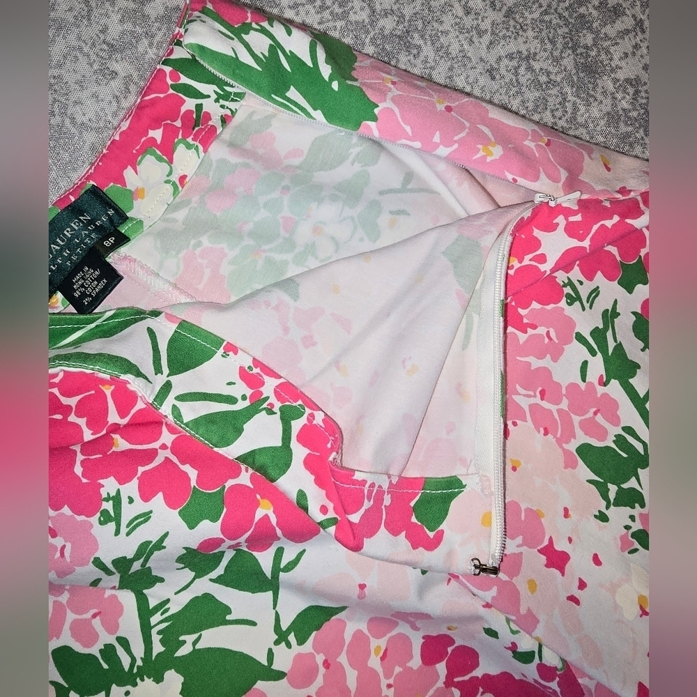 Ralf Lauren Floral Pink and Green Cropped Pants - Picture 7 of 7